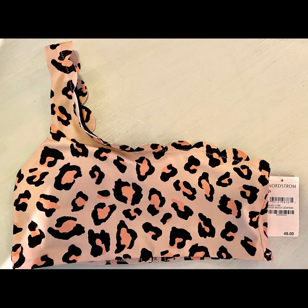 One shoulder swimsuit top